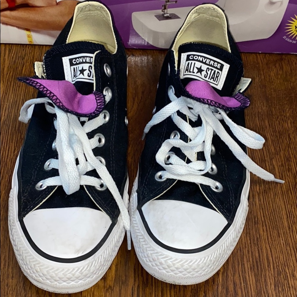 Women’s Black Converse w/ Double Tongue